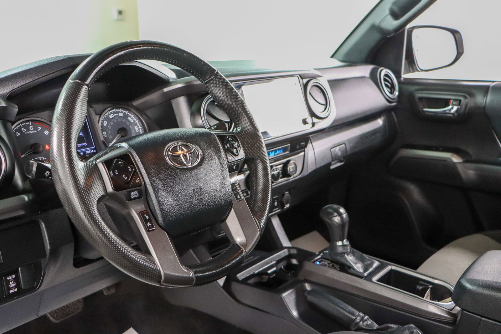 Used 2023 Toyota Tacoma TRD Sport image 24