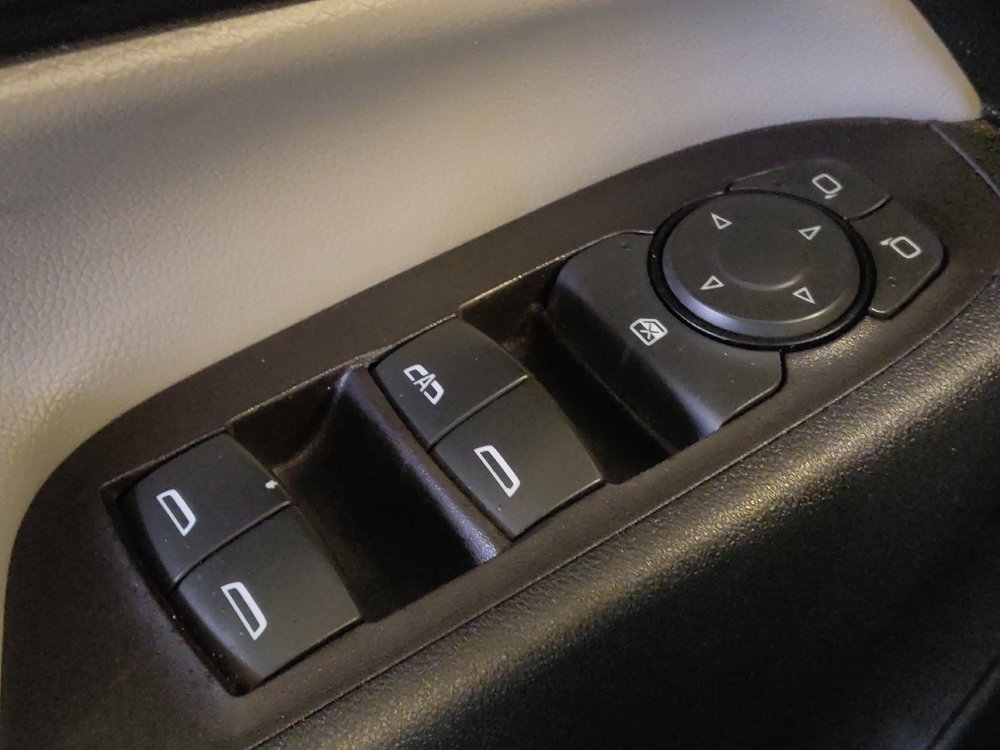 Used 2021 Chevrolet Equinox LS w/ LS Convenience Package FWD image 27