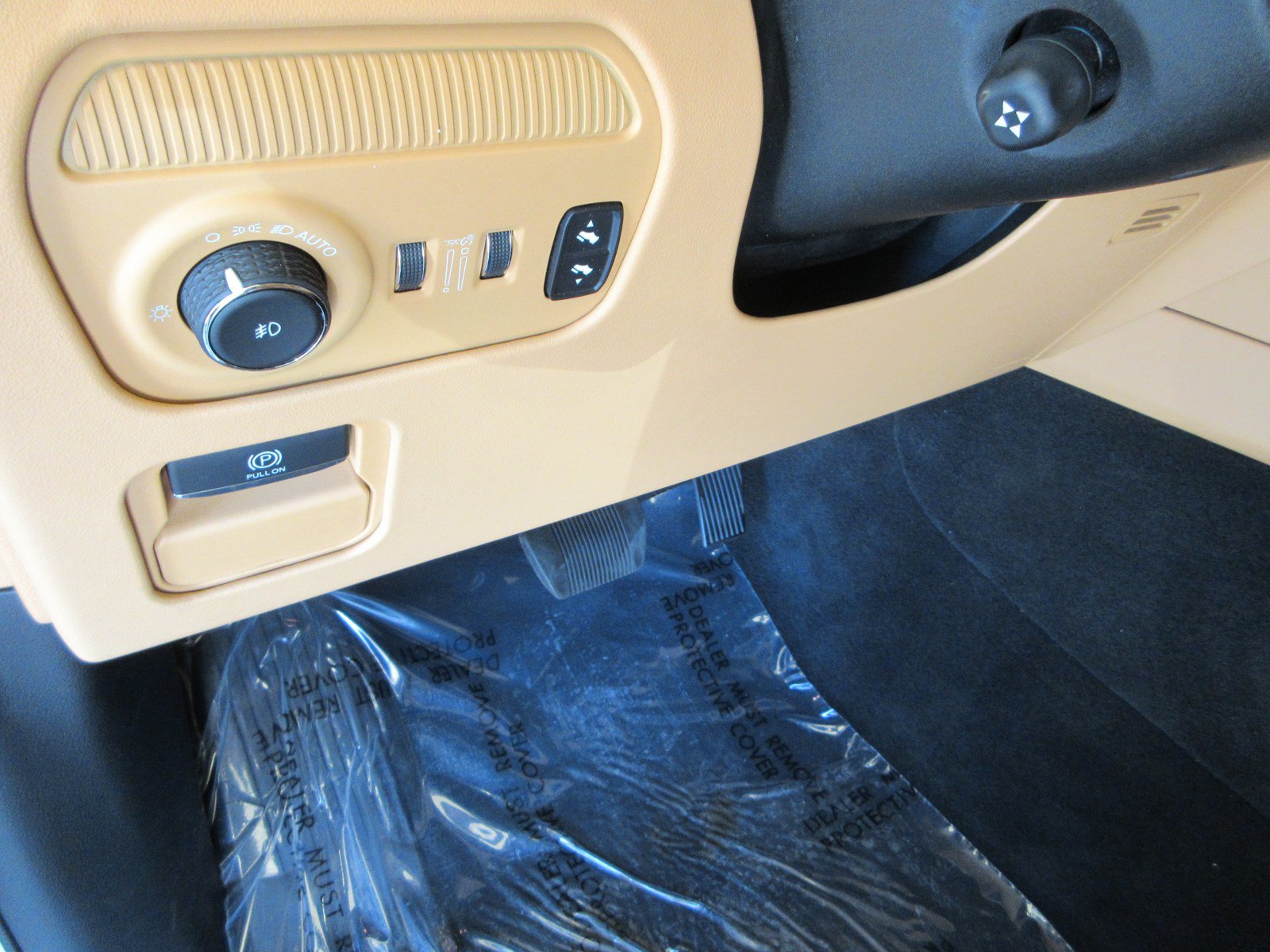 Used 2022 Jeep Grand Wagoneer Series III w/ Rear Seat Video Group 1 AWD/4WD image 37