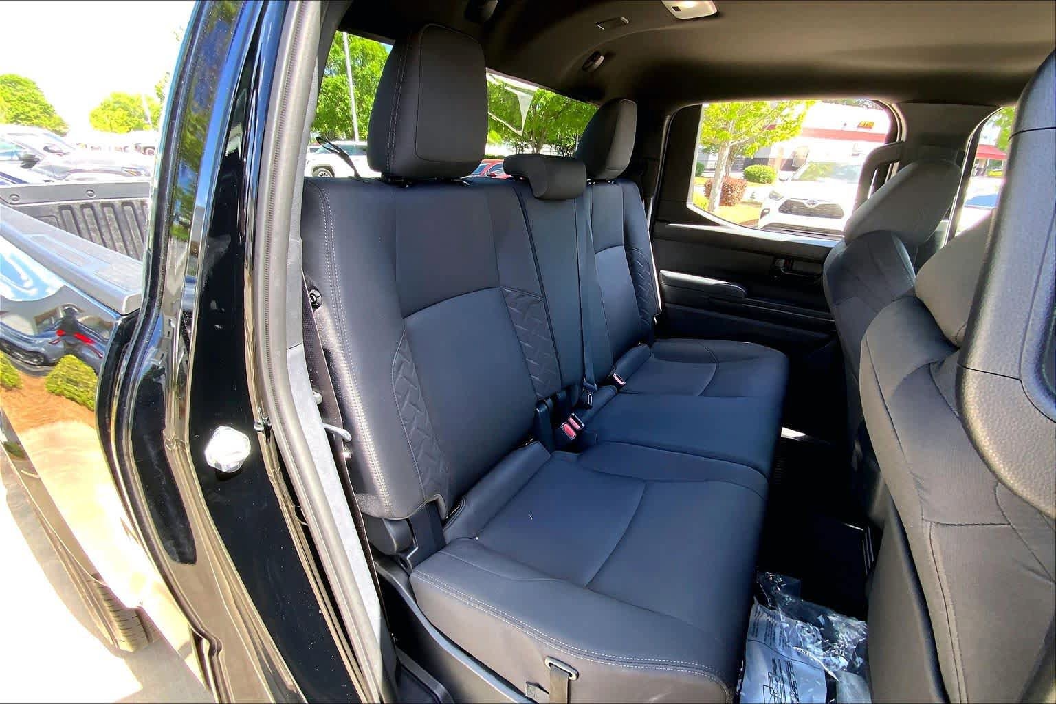 Used 2024 Toyota Tacoma SR5 AWD/4WD image 19