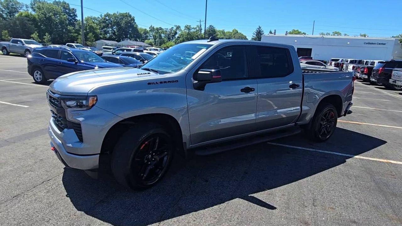 Certified 2025 Chevrolet Silverado 1500 RST w/ Redline Edition AWD/4WD image 4