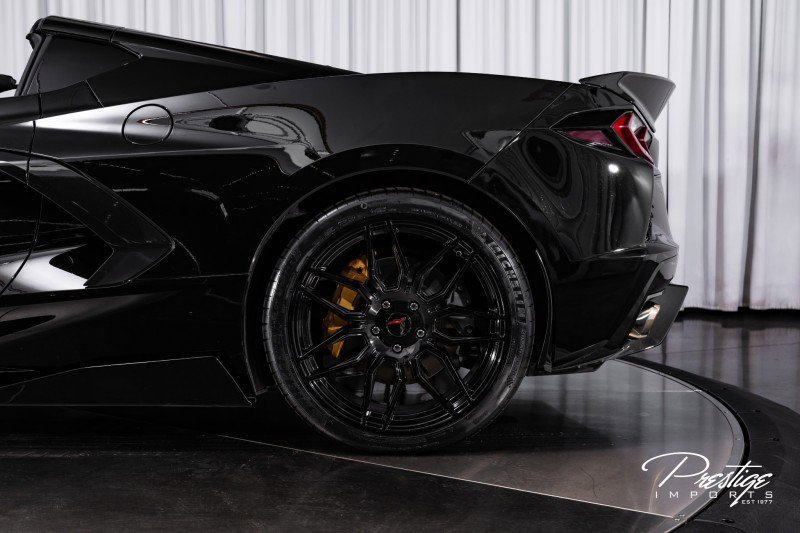 Used 2025 Chevrolet Corvette Stingray Preferred Cpe w/ 2LT image 14