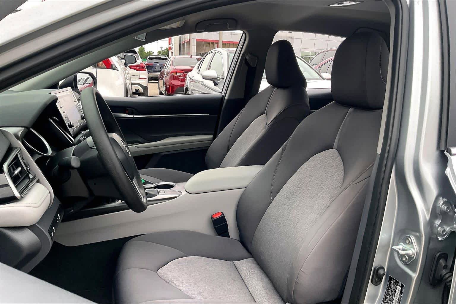 Used 2024 Toyota Camry LE FWD image 8