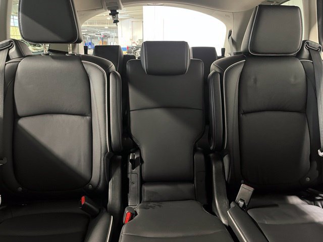 Used 2025 Honda Odyssey Touring image 12