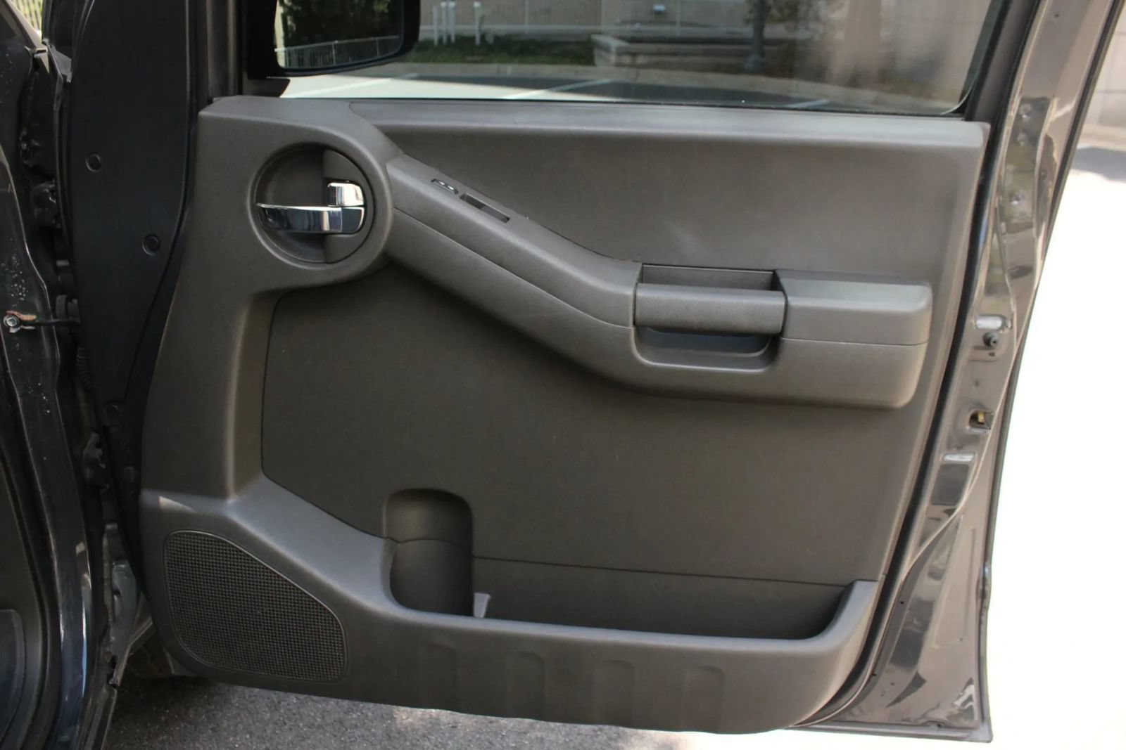 Used 2012 Nissan Xterra PRO-4X w/ Pro-4x Leather Pkg AWD/4WD image 26
