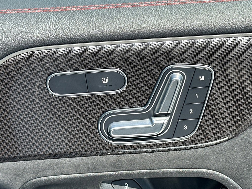 Certified 2024 Mercedes-Benz GLB 250 image 16