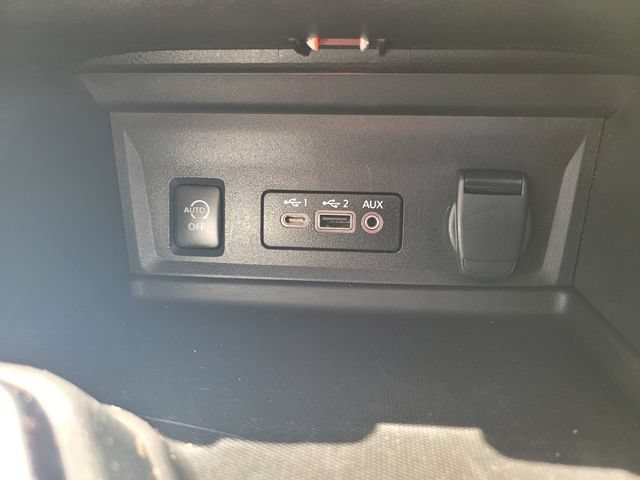 Certified 2024 Nissan Sentra SV FWD image 25