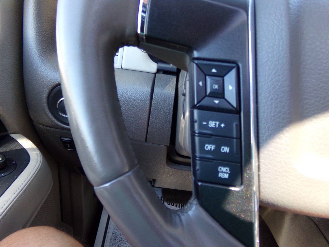 Used 2016 Lincoln Navigator L Select RWD image 61