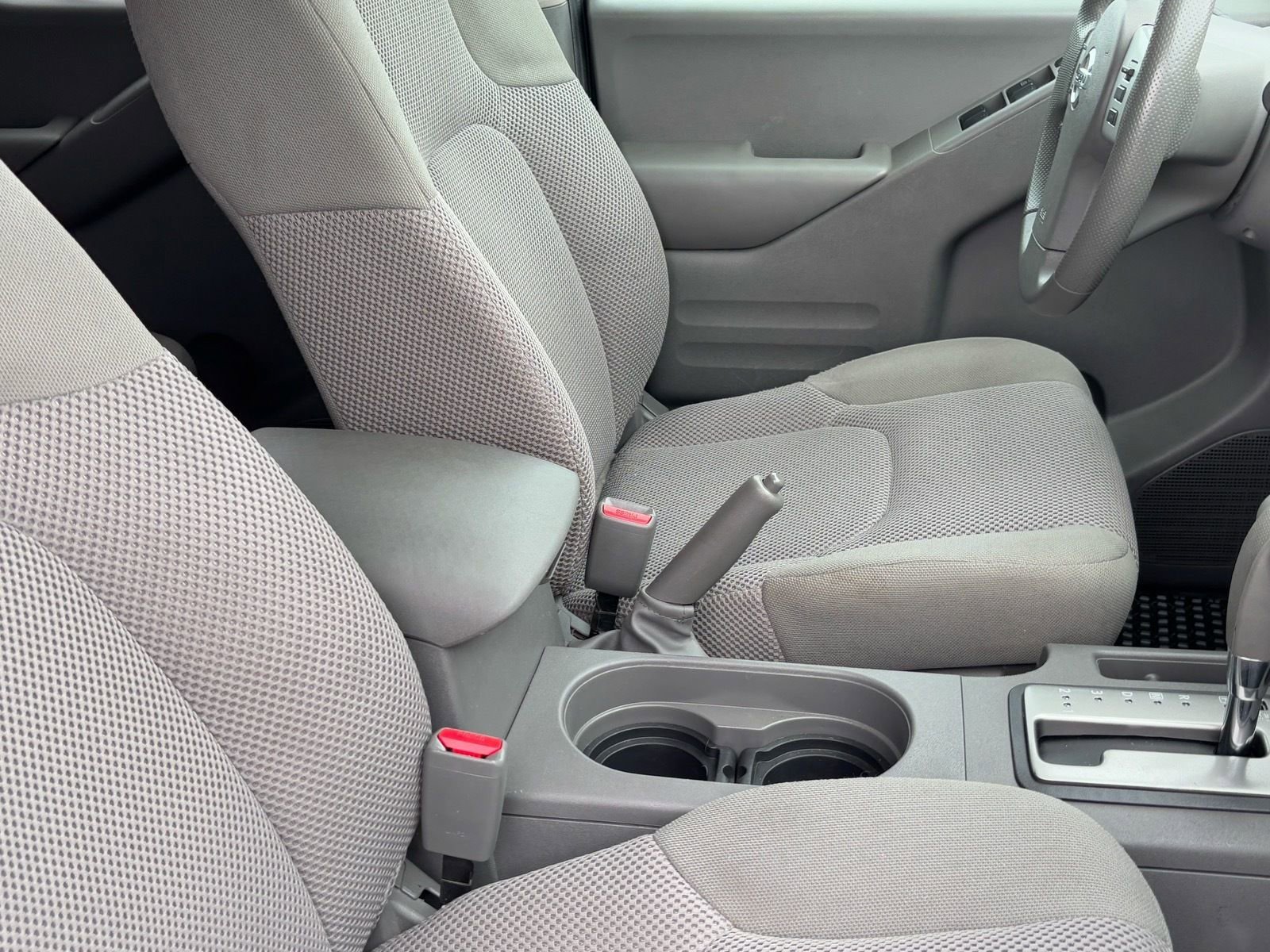 Used 2019 Nissan Frontier SV image 10