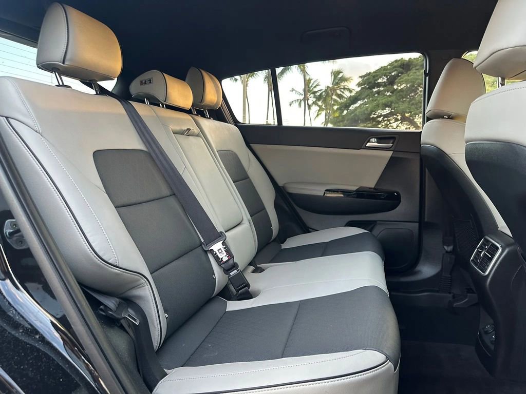 Used 2018 Kia Sportage EX w/ EX Sport Appearance Package image 12