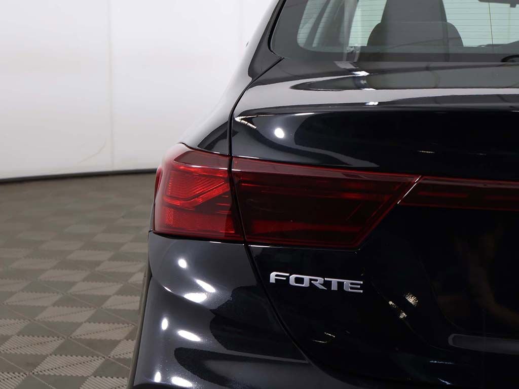 Used 2023 Kia Forte LXS image 13