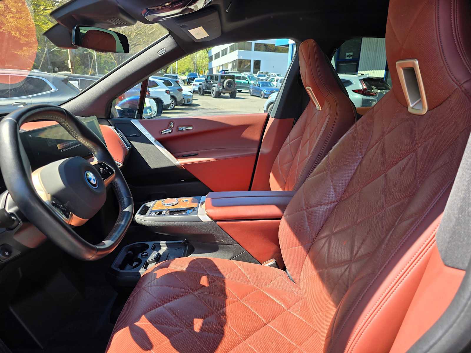 Used 2023 BMW iX xDrive50 w/ Premium Package image 20