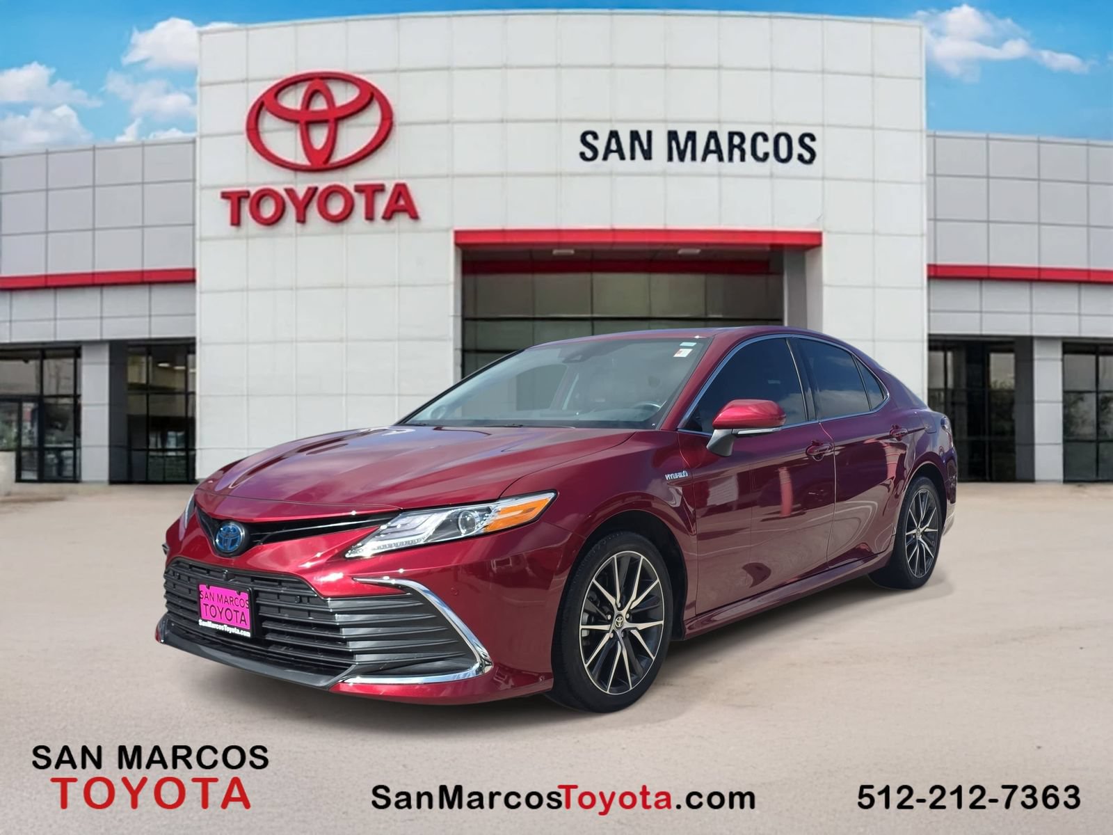Used 2021 Toyota Camry XLE w/ Navigation Upgrade Package