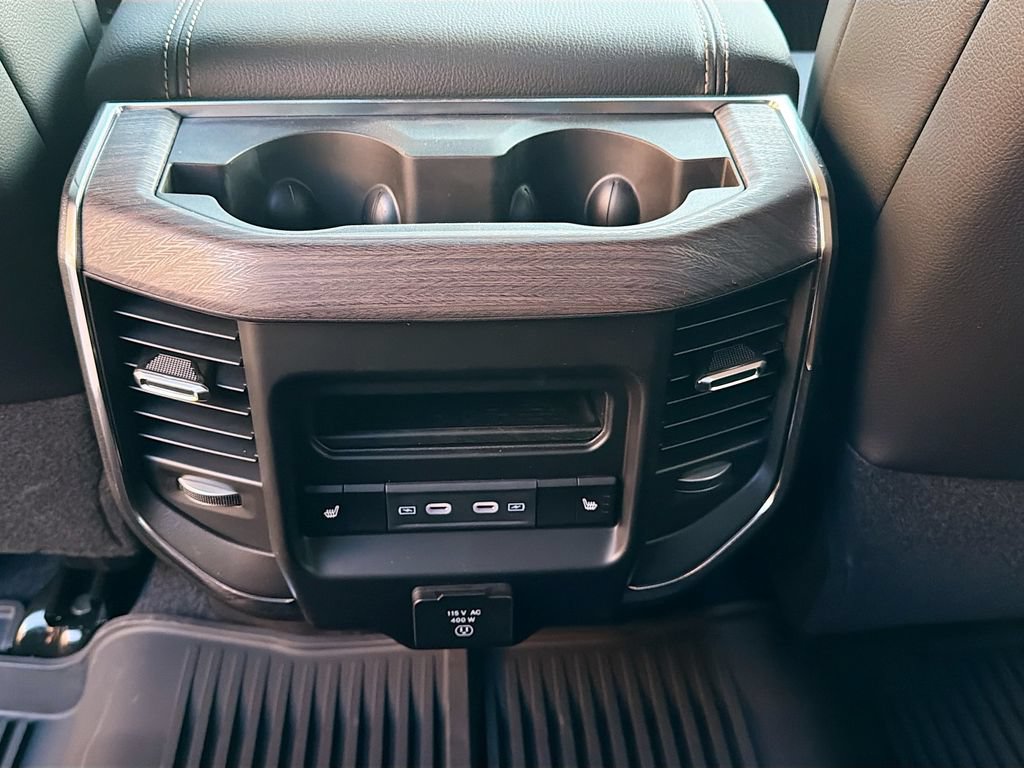 New 2026 RAM 3500 Laramie AWD/4WD image 19