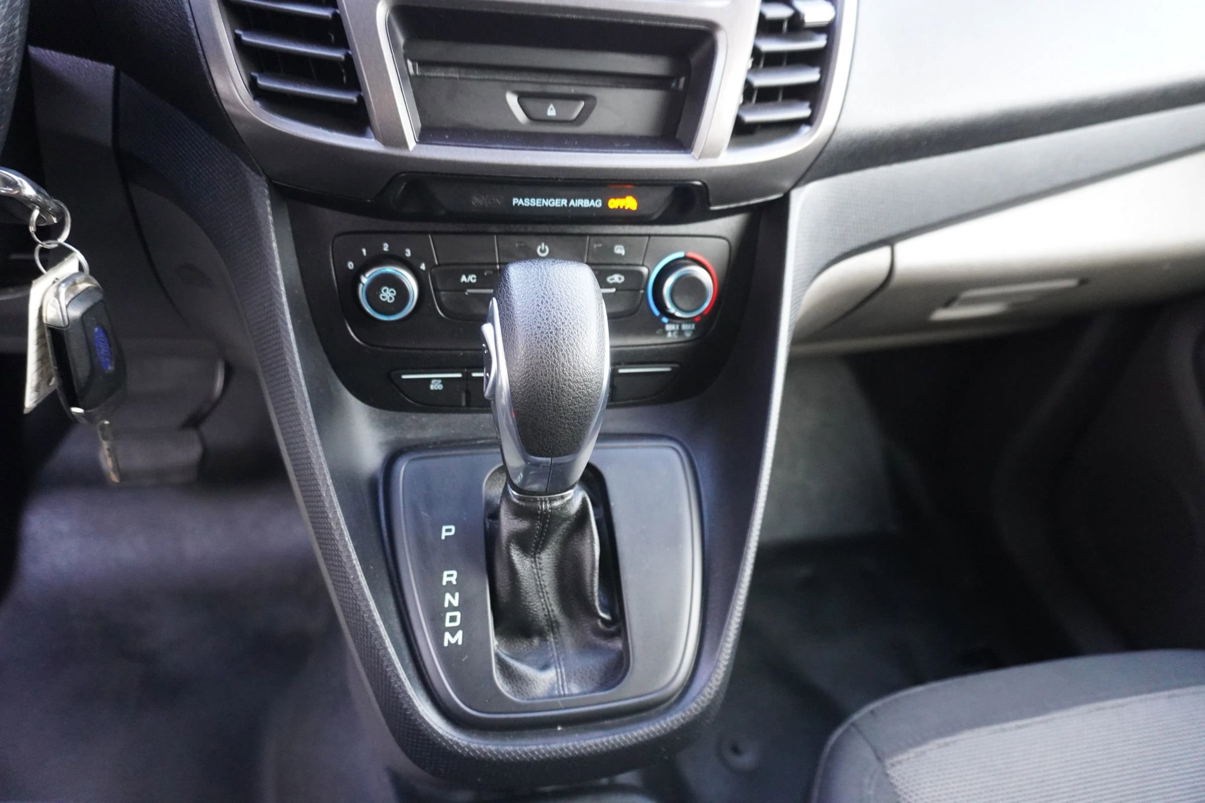 Used 2022 Ford Transit Connect XL image 18