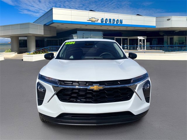 Used 2024 Chevrolet Trax LS w/ Driver Confidence Package