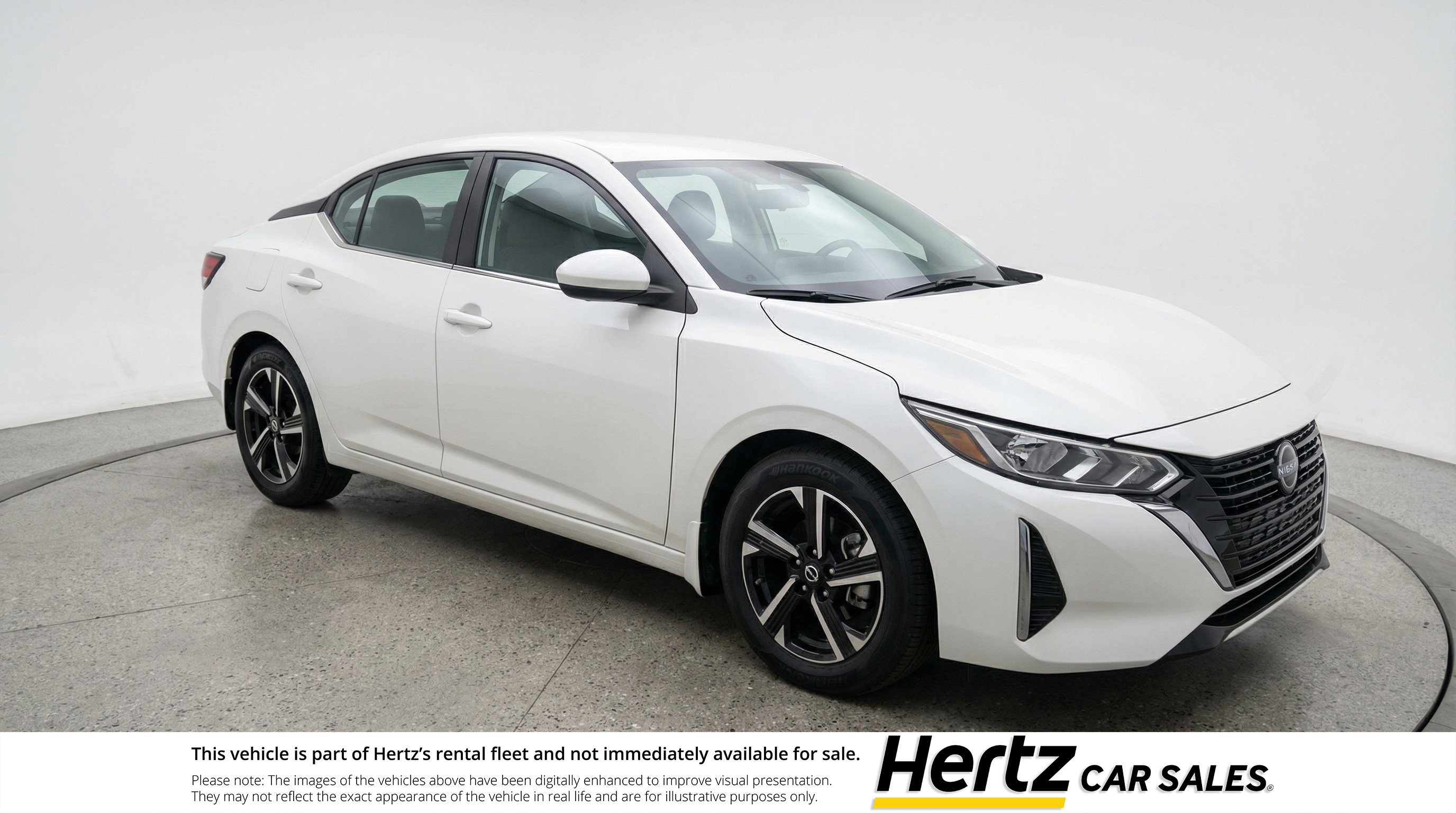Used 2025 Nissan Sentra SV image 1