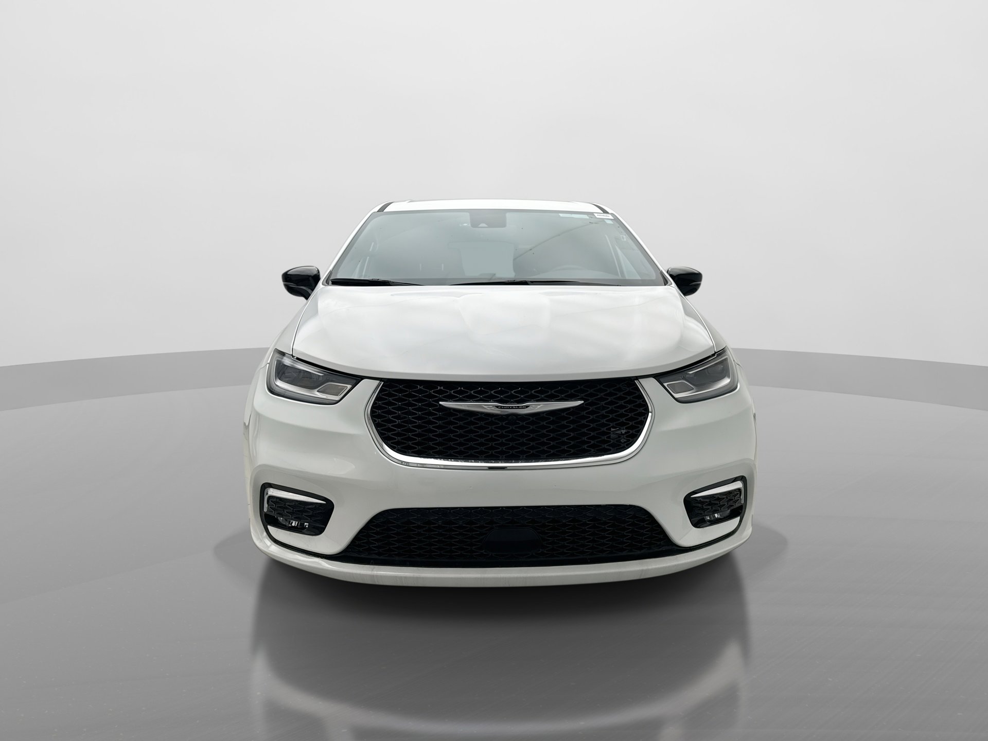 Used 2025 Chrysler Pacifica Select FWD image 8