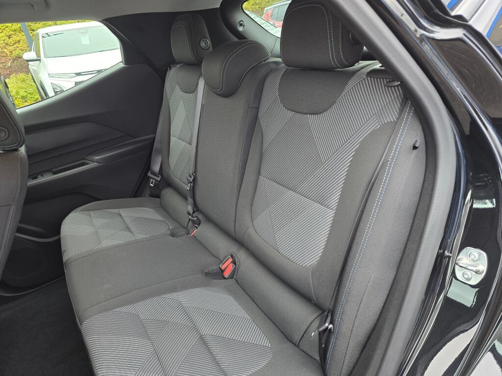 New 2027 Chevrolet Bolt LT w/ Comfort Package FWD image 18