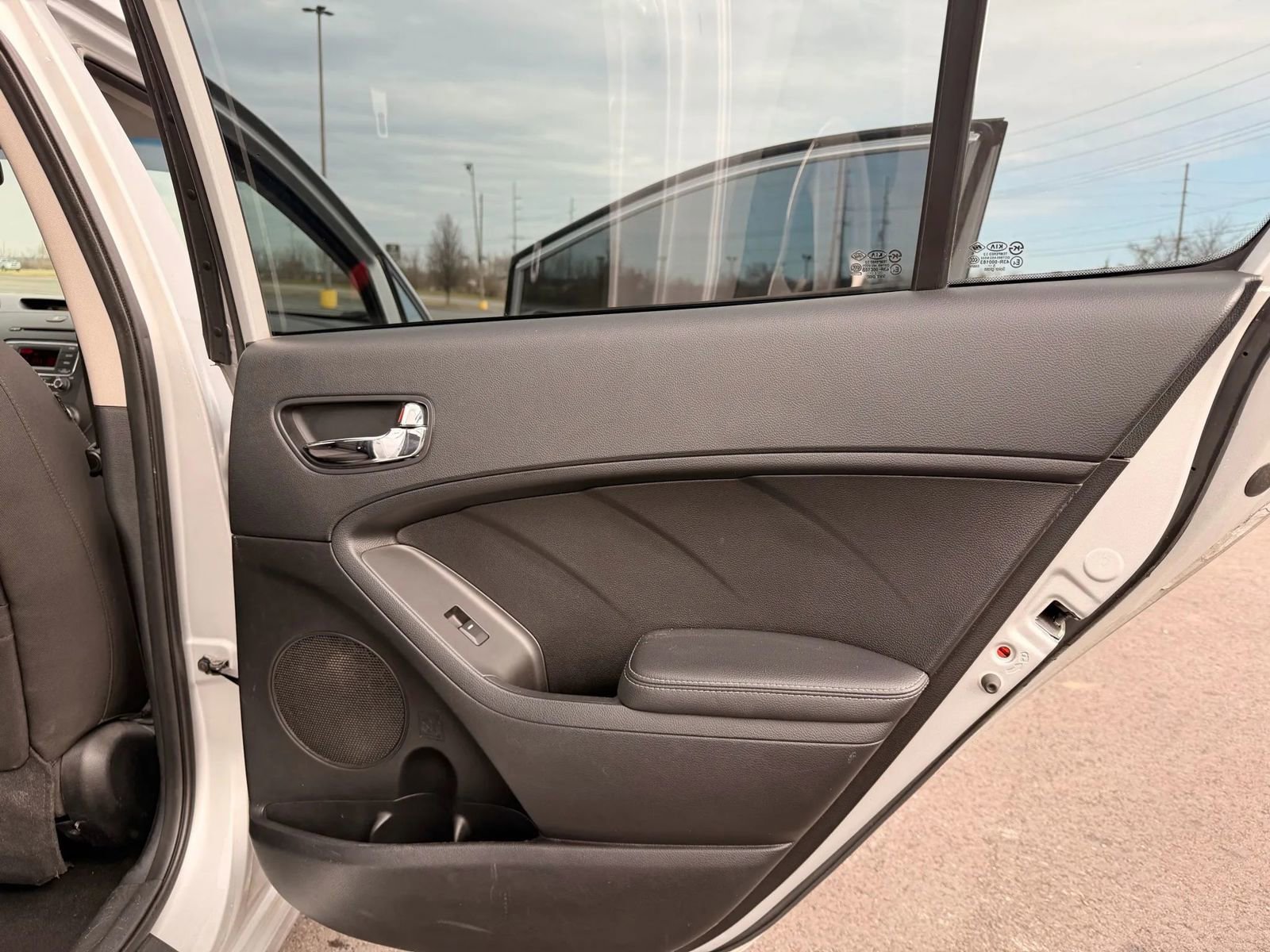 Used 2016 Kia Forte LX FWD image 10