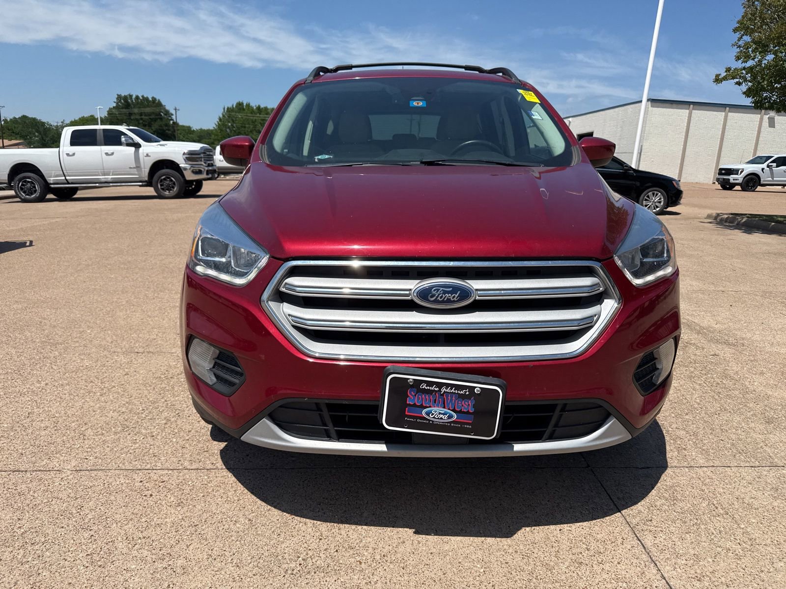 Used 2018 Ford Escape SEL w/ Ford Safe & Smart Package AWD/4WD image 2