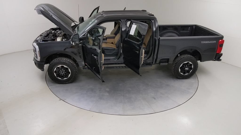 Certified 2026 Ford F350 Lariat w/ Tremor Off-Road Package AWD/4WD image 57