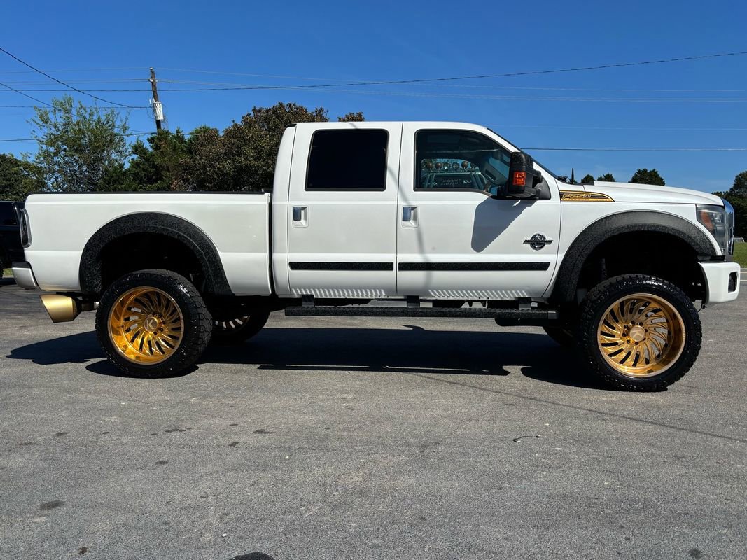 Used 2013 Ford F250 Platinum w/ FX4 Off Road Pkg image 4