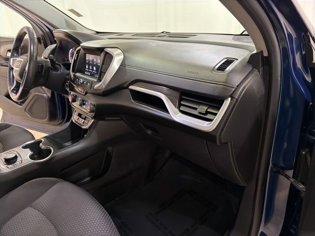 Used 2022 GMC Terrain SLE w/ Driver Convenience Package image 22