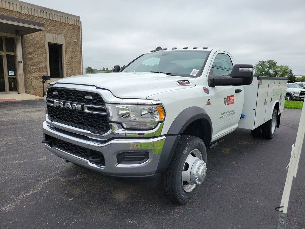 New 2024 RAM 5500 Tradesman image 3