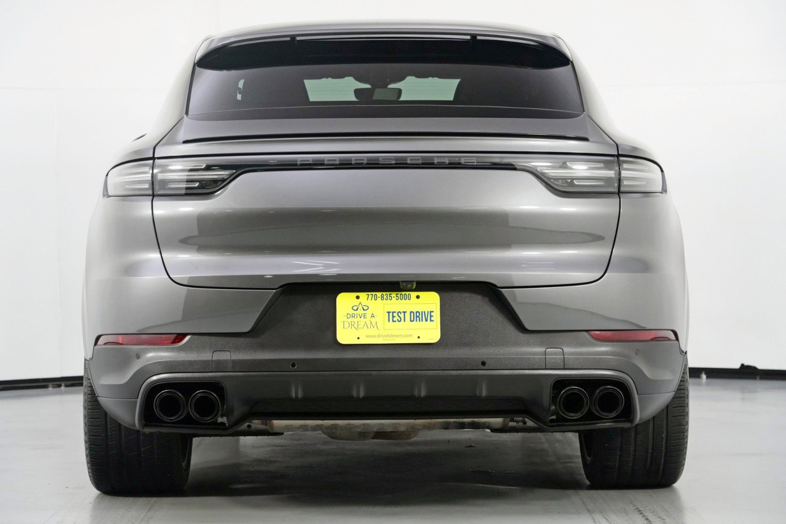 Used 2023 Porsche Cayenne E-Hybrid image 11