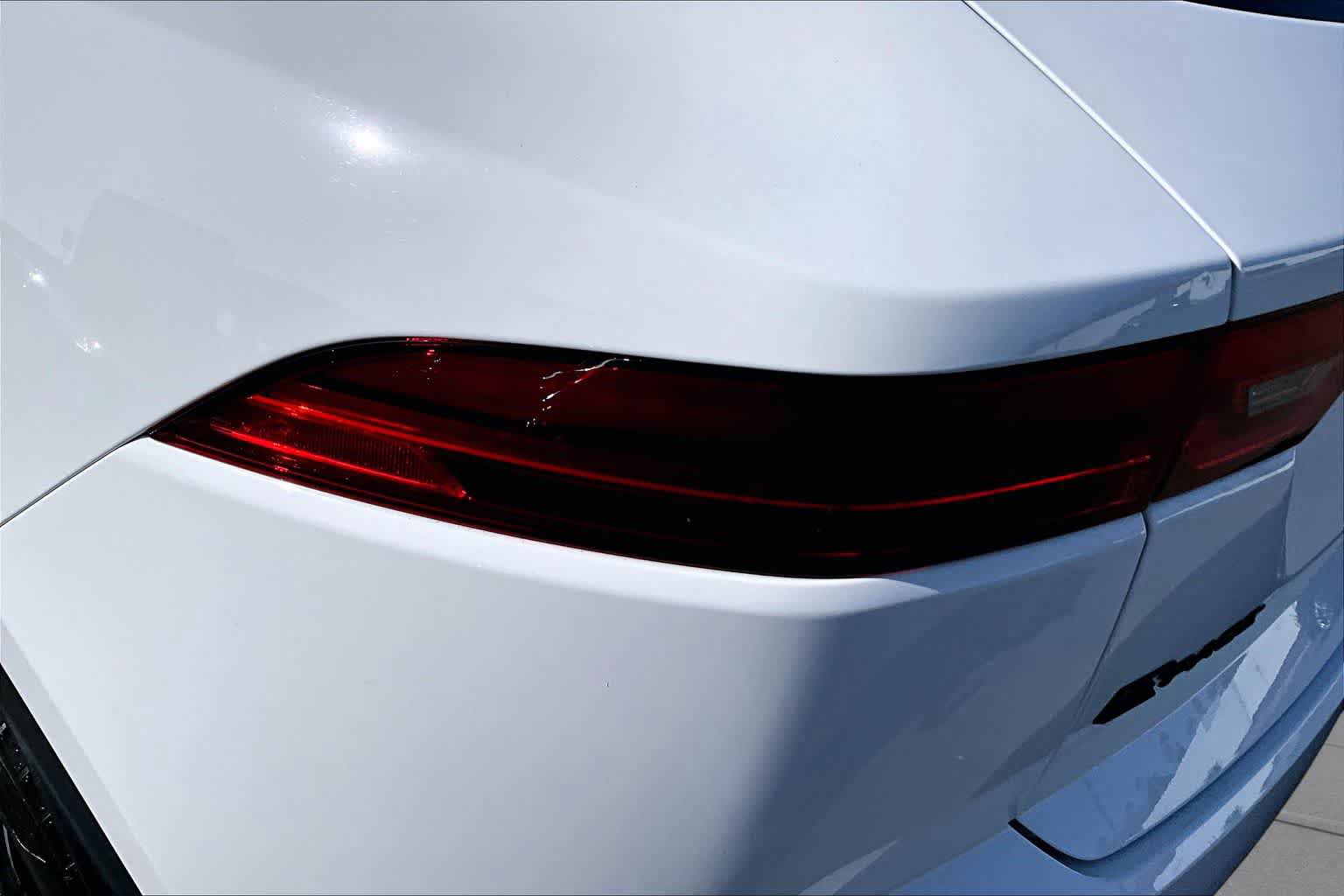 Used 2022 Jaguar E-PACE SE AWD/4WD image 29