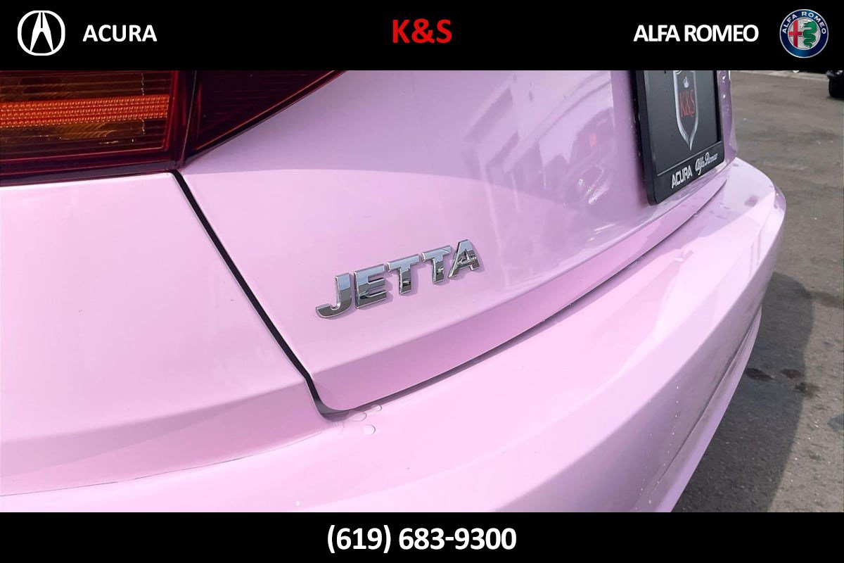 Used 2019 Volkswagen Jetta SEL w/ Cold Weather Package FWD image 7