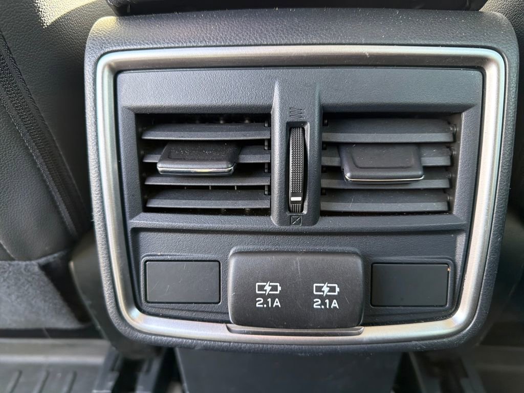 Certified 2022 Subaru Forester Limited image 25