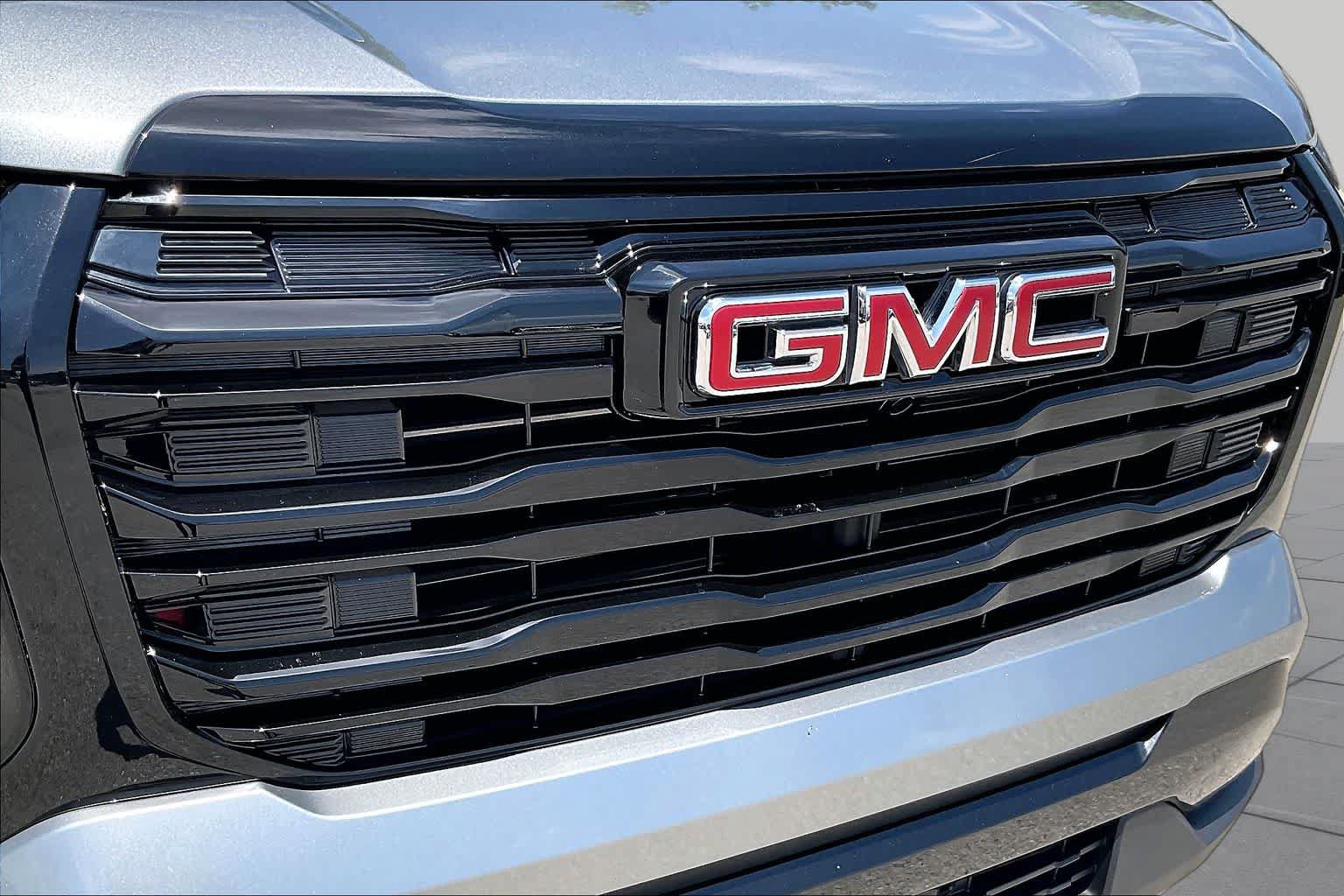 Used 2026 GMC Terrain Elevation w/ Elevation Premium Package AWD/4WD image 29