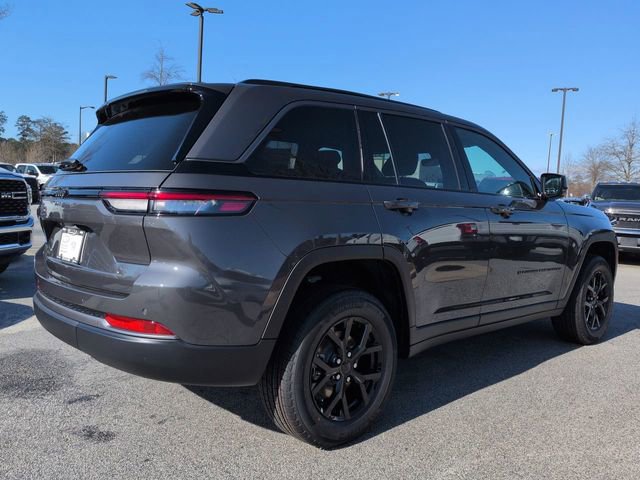 New 2026 Jeep Grand Cherokee Altitude RWD image 4