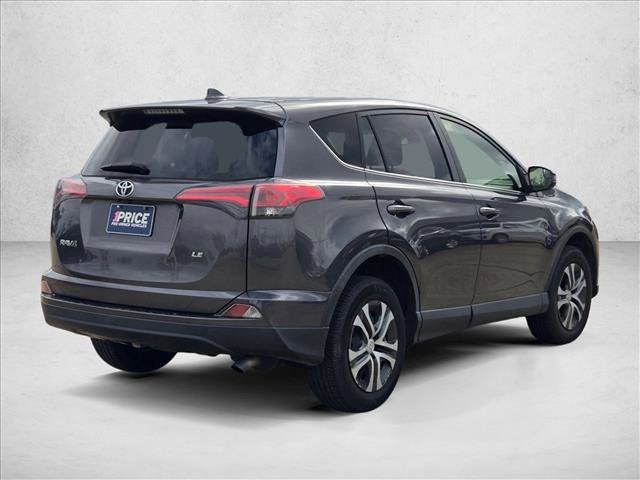 Used 2018 Toyota RAV4 LE image 5