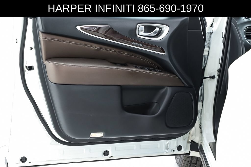 Used 2019 INFINITI QX60 Luxe w/ Sensory Package AWD/4WD image 19