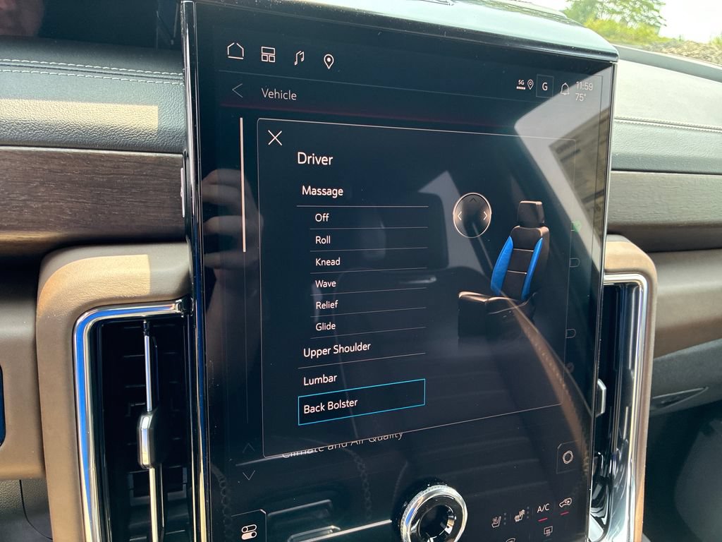 New 2026 GMC Yukon Denali Ultimate AWD/4WD image 15