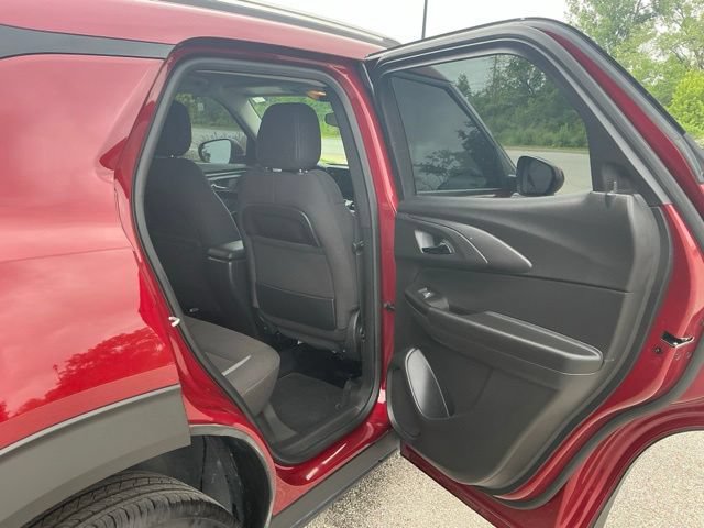 Used 2024 Chevrolet TrailBlazer LT w/ Driver Confidence Package FWD image 18