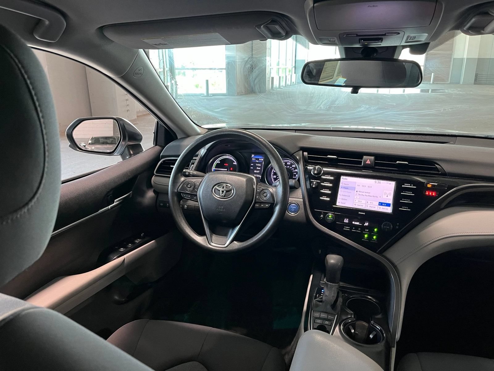 Used 2020 Toyota Camry LE FWD image 35