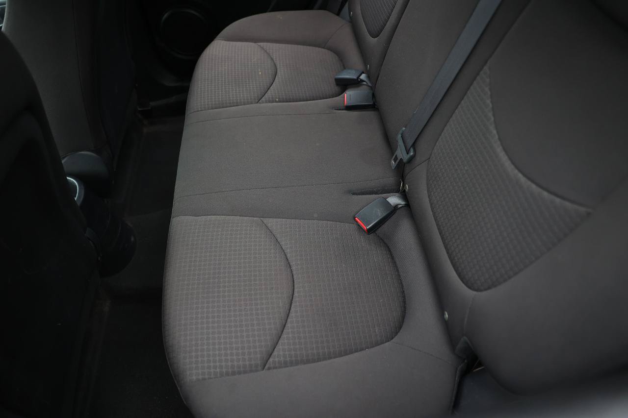 Used 2010 Kia Soul FWD image 10