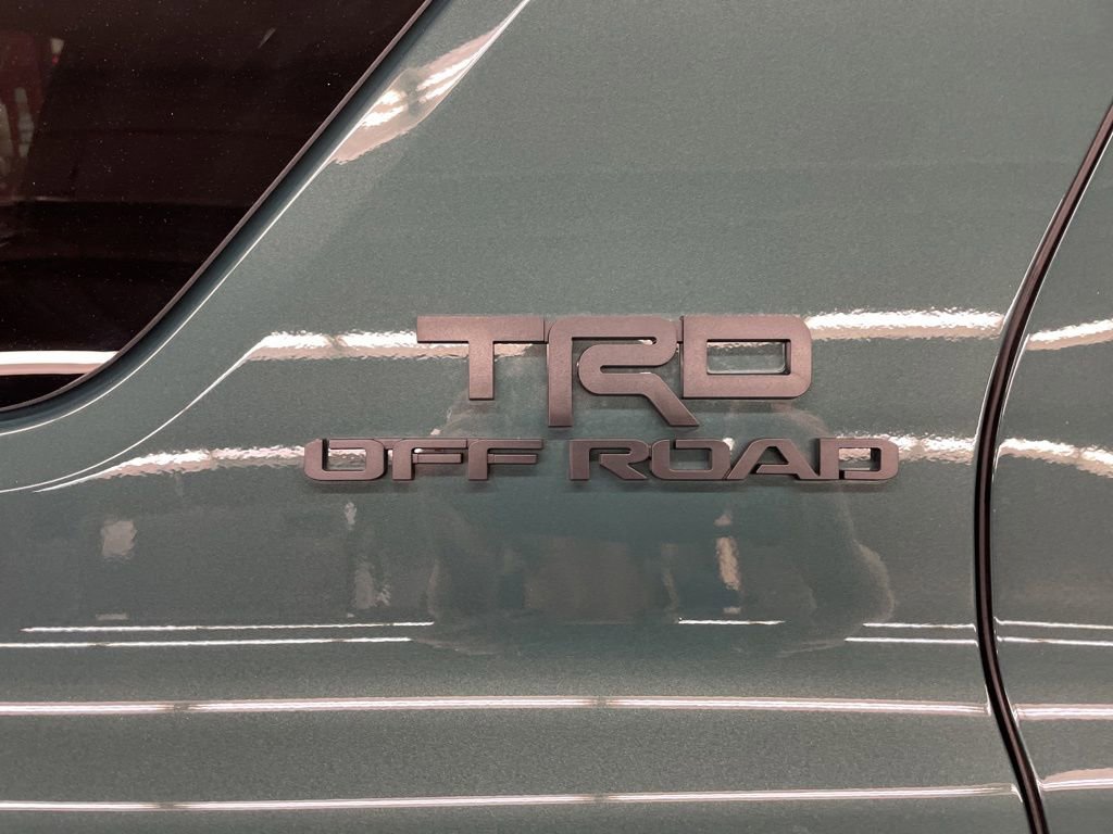 Used 2025 Toyota 4Runner TRD Off-Road AWD/4WD image 30