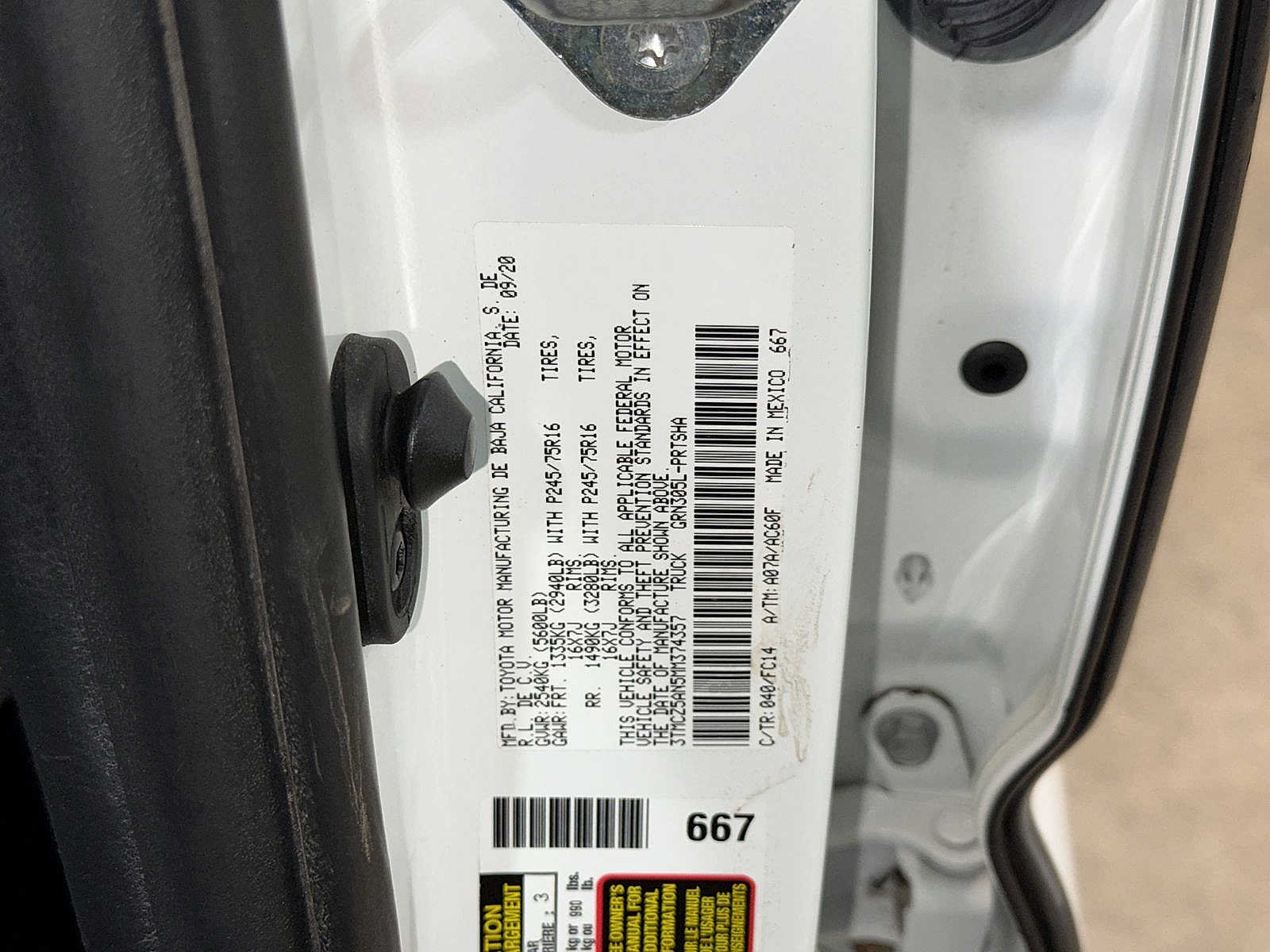 Used 2021 Toyota Tacoma SR5 AWD/4WD image 14