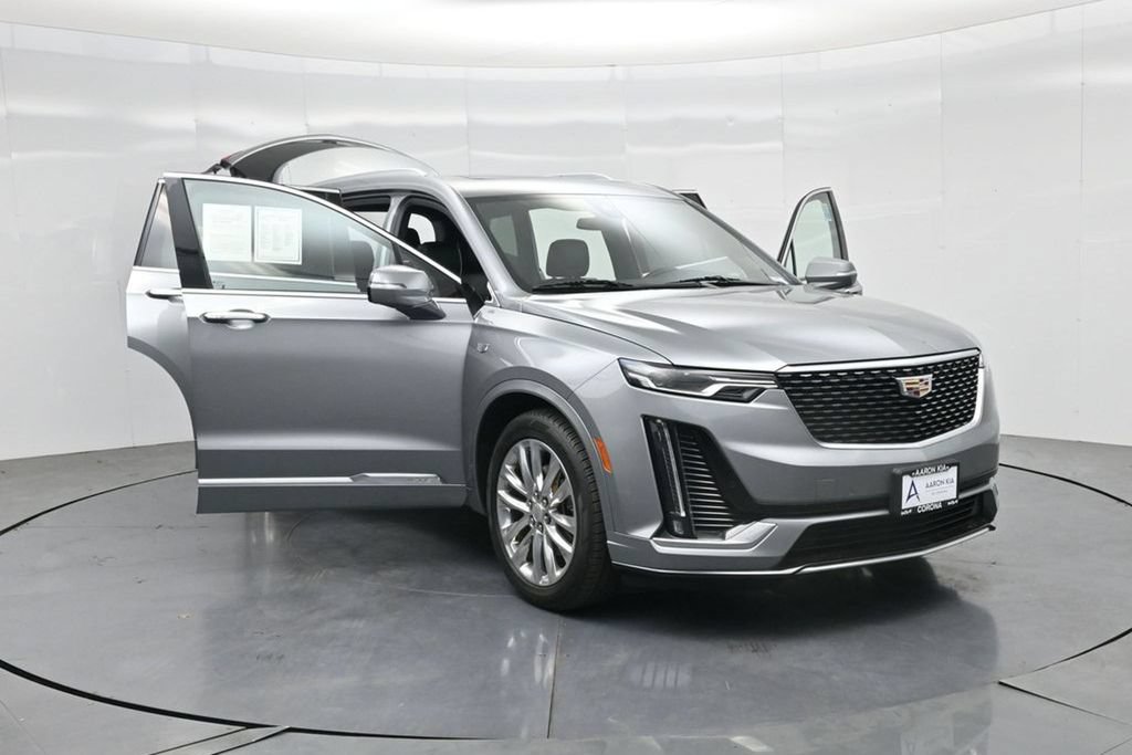 Used 2023 Cadillac XT6 Premium Luxury FWD image 37