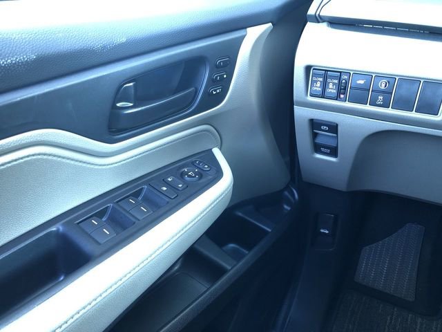 Used 2023 Honda Odyssey EX-L image 22