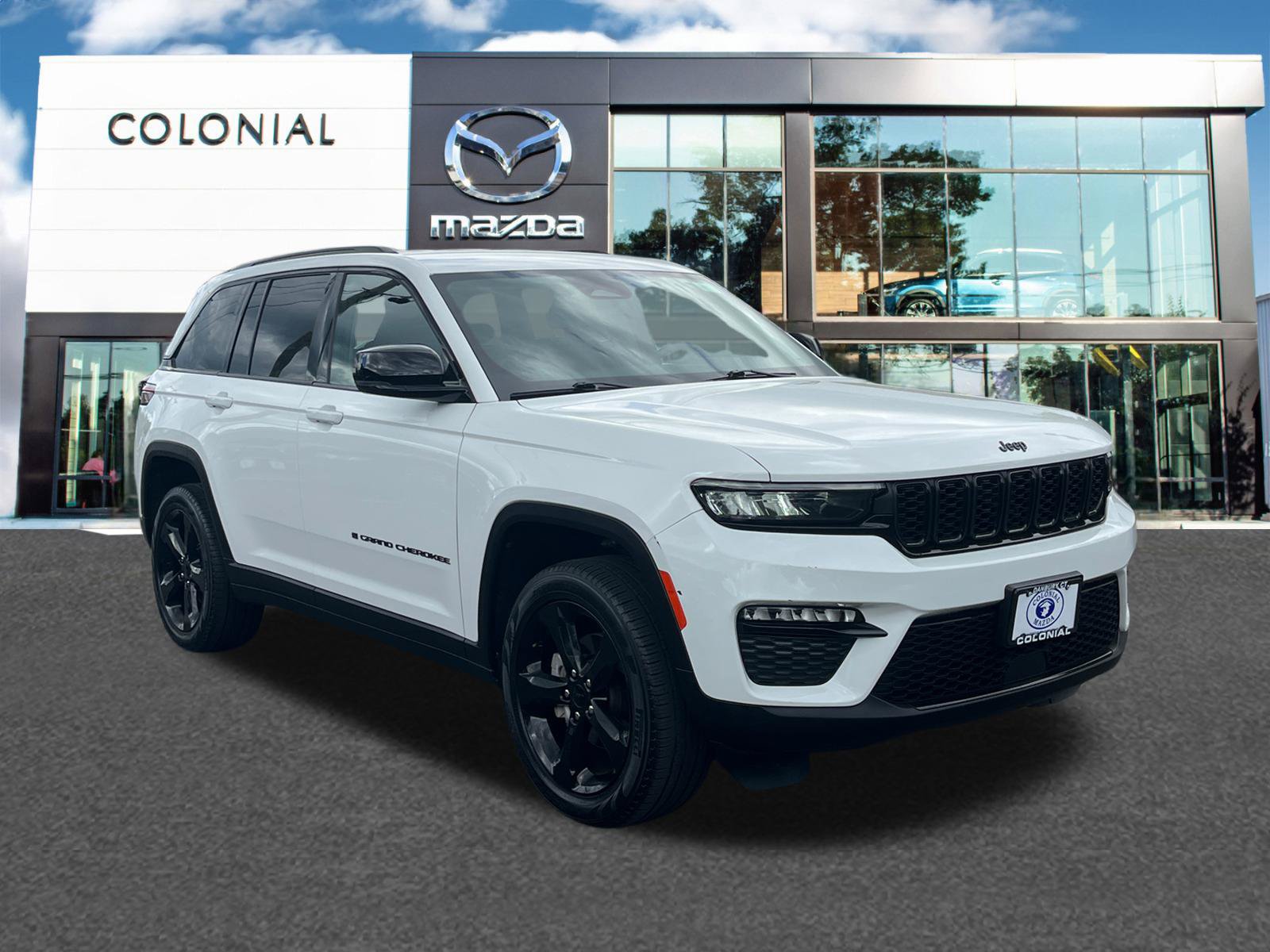 Used 2023 Jeep Grand Cherokee Limited w/ Black Appearance Package