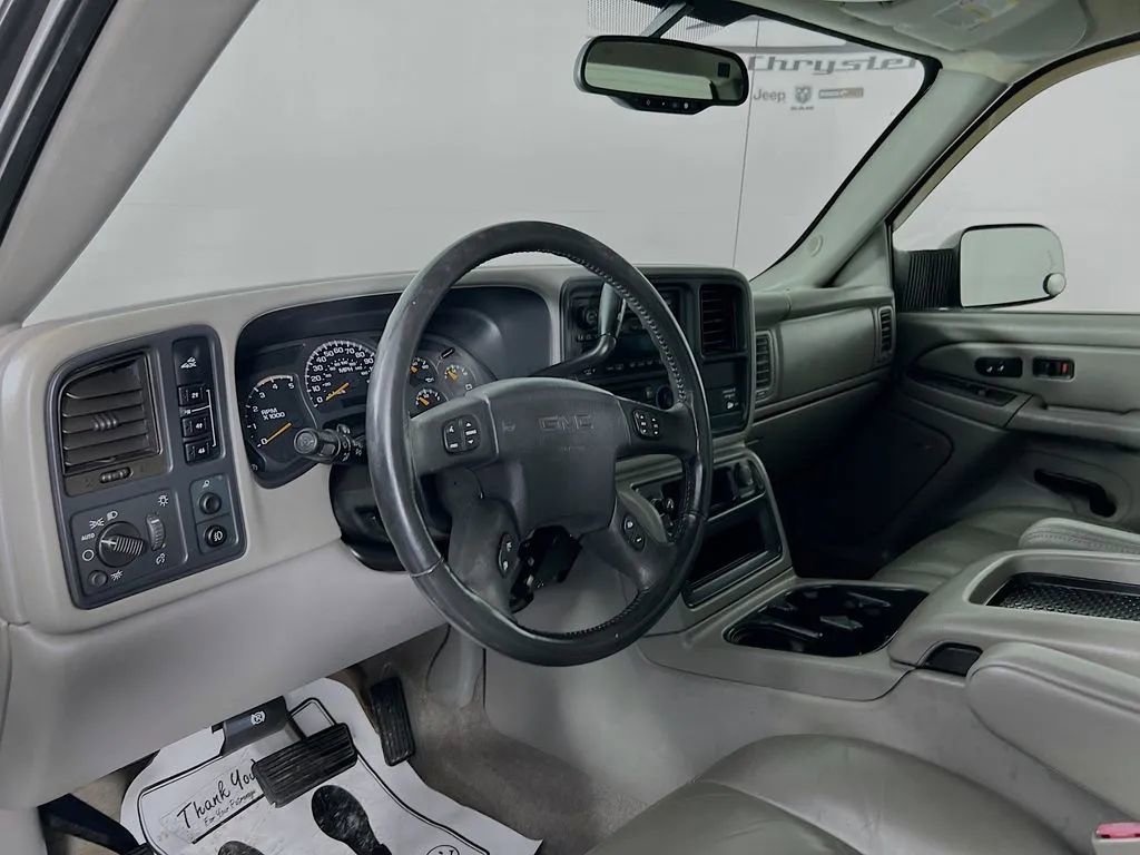 Used 2004 GMC Sierra 2500 SLT w/ Heavy-Duty Power Package AWD/4WD image 10