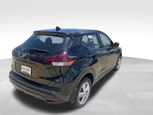 New 2025 Nissan Kicks Play S image 9