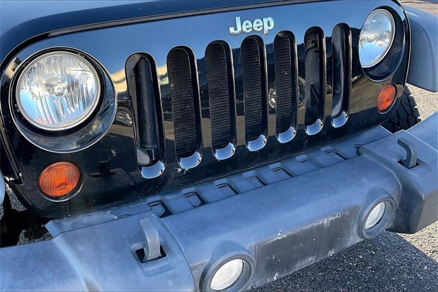 Used 2011 Jeep Wrangler Rubicon w/ PWR Convenience Group image 28