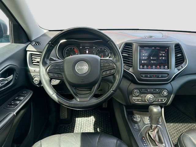 Used 2019 Jeep Cherokee Trailhawk AWD/4WD image 24